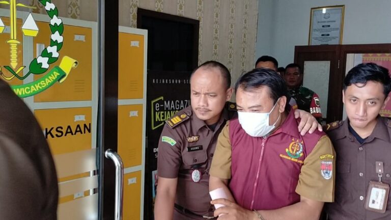 asn-disnakertrans-ditetapkan-tersangka-korupsi-pembangunan-terminal-tipe-c